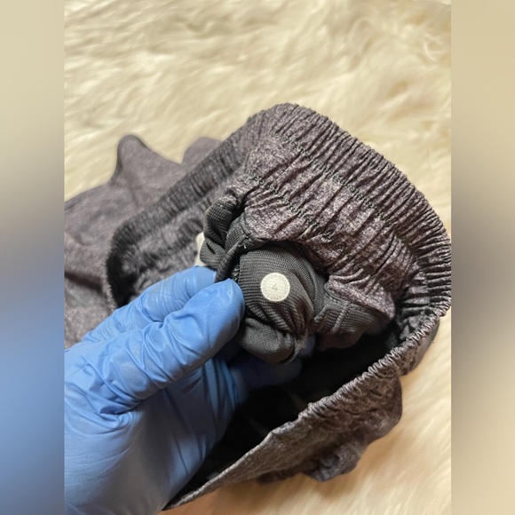 Lululemon Hotty Hot Short - Picture 9 of 10